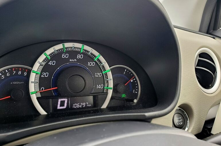 中古車の走行距離の最適な選び方！10万キロの耐久性とリスク | ブログ