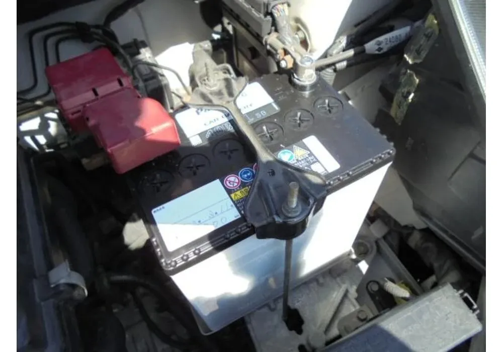 日産 マーチ K12 車検点検整備 バッテリー交換