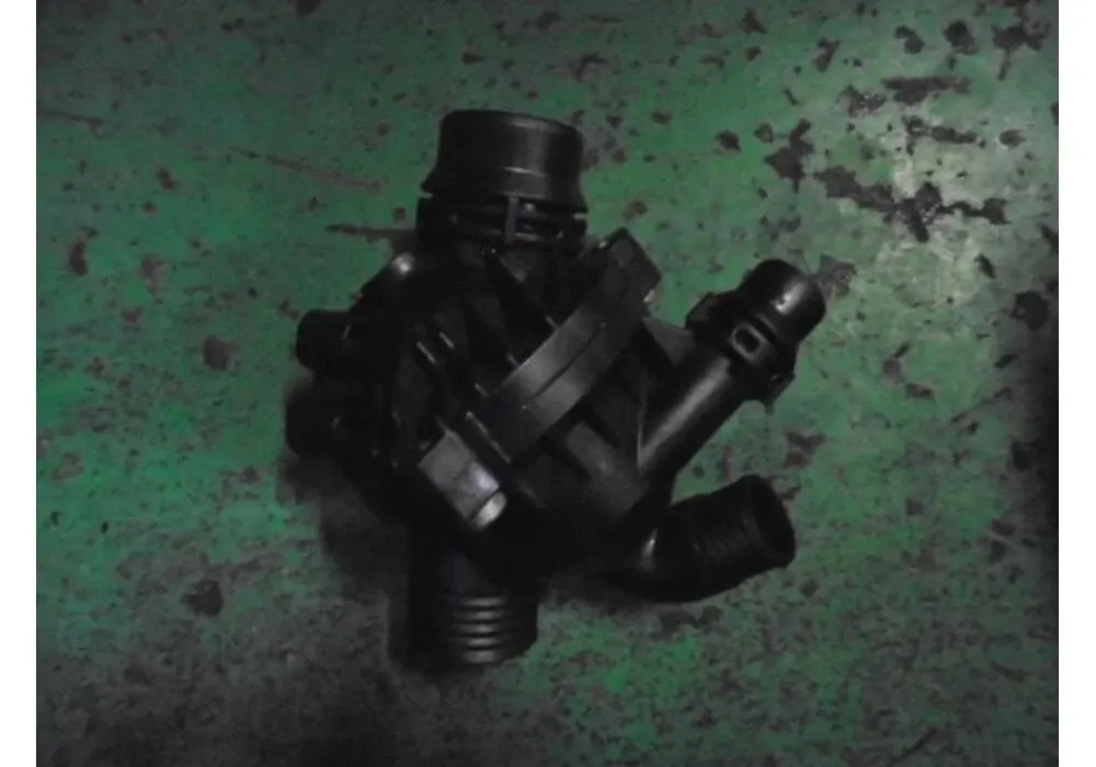 BMW X5 オーバーヒート修理 ウォーターポンプ交換 パーツ持ち込み