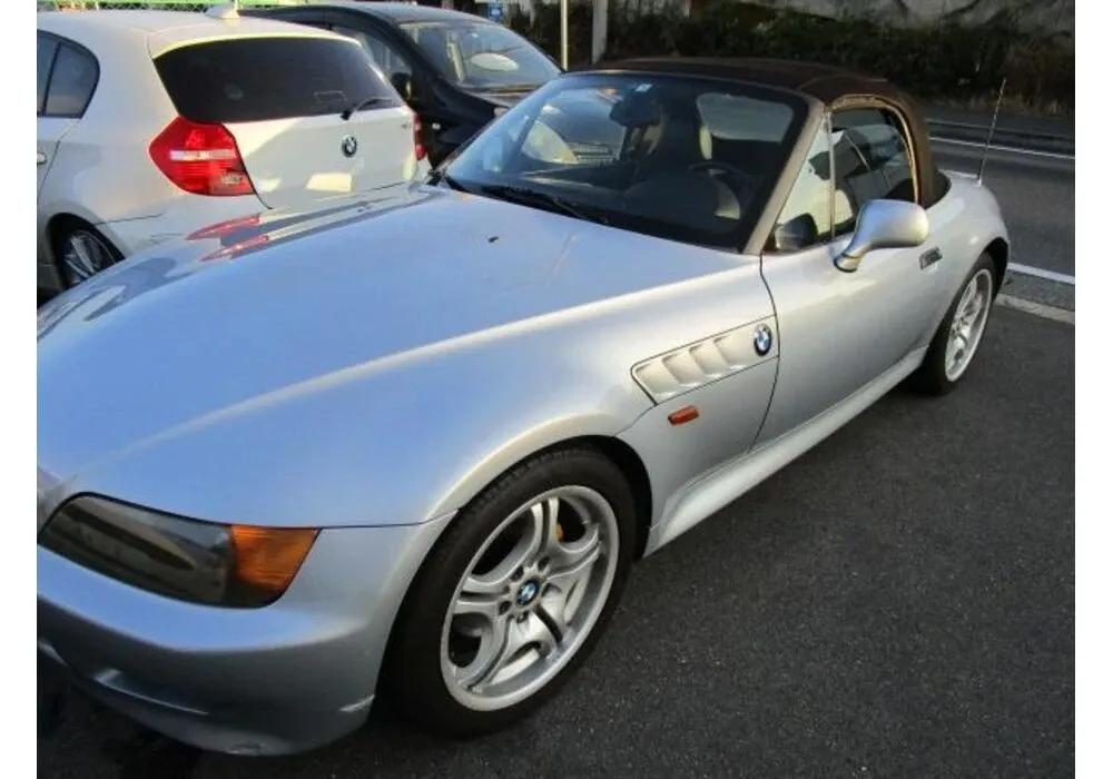 京都府宇治市よりBMW、Z3のバッテリー上がりの修理とダイナモ、オルタネーター交換のご入庫頂きました。