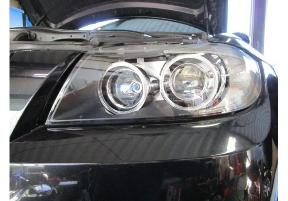 BMW320i E90 ヘッドランプくもり レンズ修理交換調整