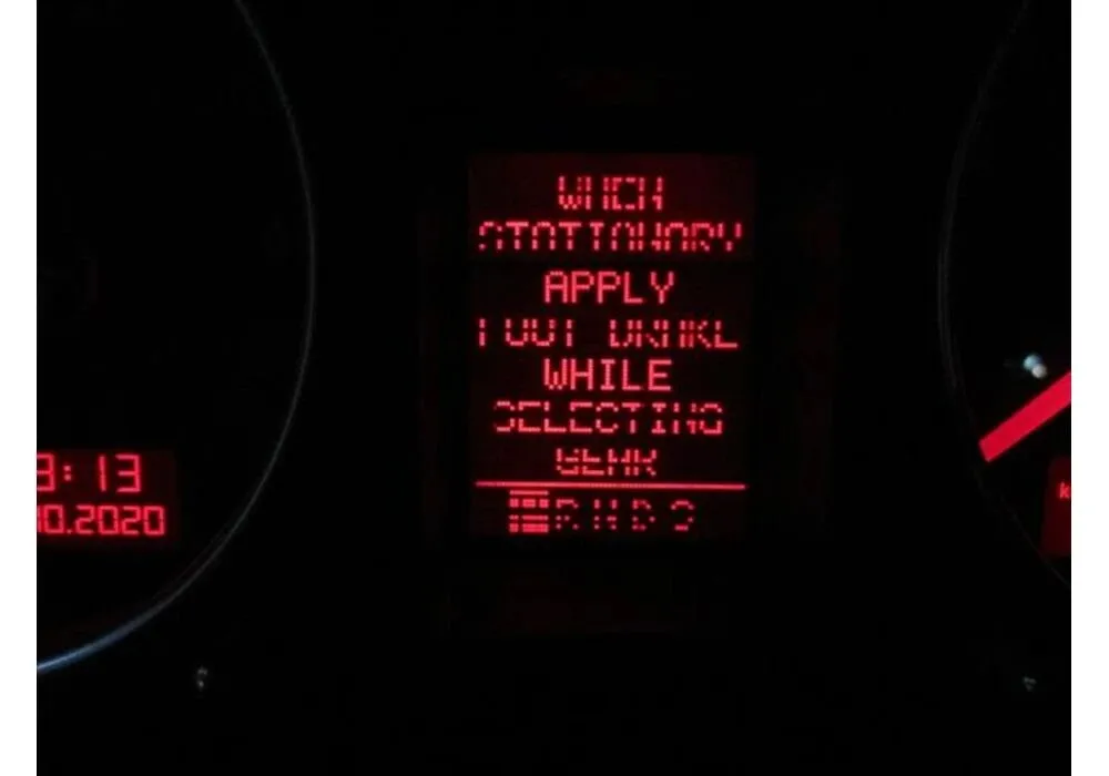 アウディ TTクーペ メーター液晶文字飛び修理 車検整備