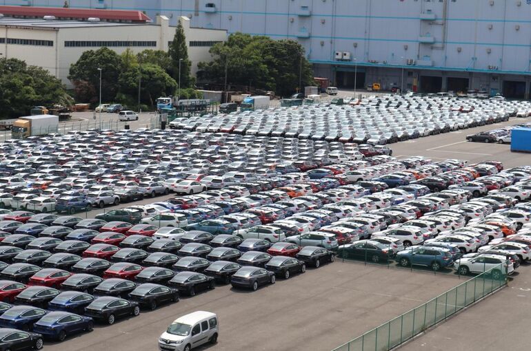 中古車の輸出の流れ！失敗しない業者選びと最新手続き