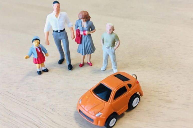 牧野駅周辺の中古車！購入後のメンテと車検ガイド