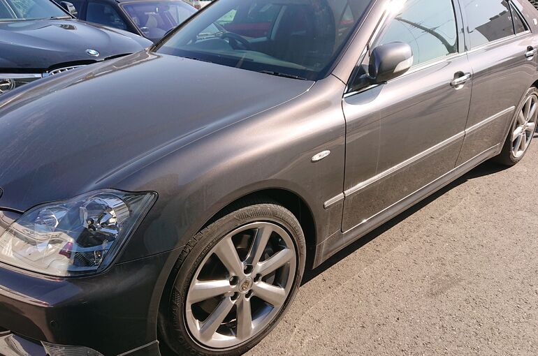 京都　八幡市より　トヨタクラウン　ワイパー修理　モーター交換ご入庫