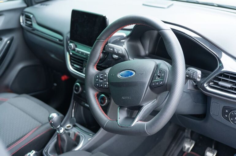 中古車でマニュアル車を探す際に考えるべきポイント #中古車マニュアル #中古車 #マニュアル