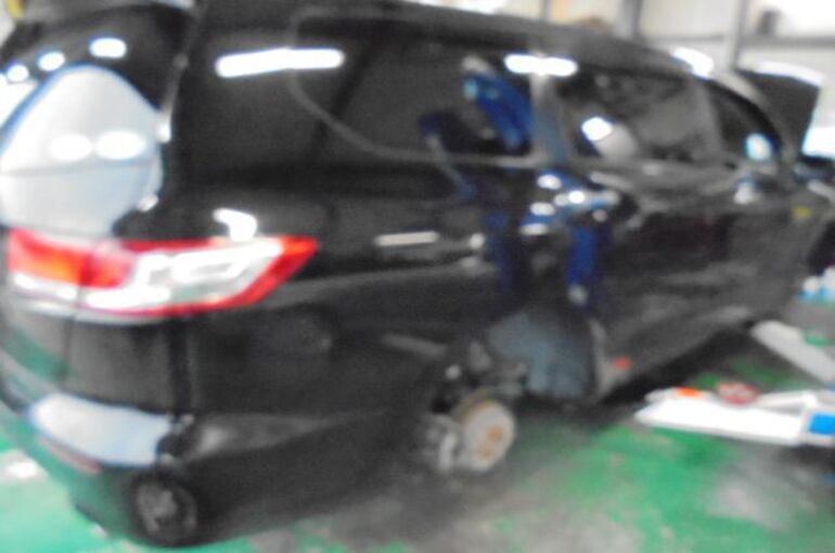 ホンダ　オデッセイ　ＲＢ３　車検点検整備　ＣＶＴオイル交換　ブレーキパット交換　京都　八幡市